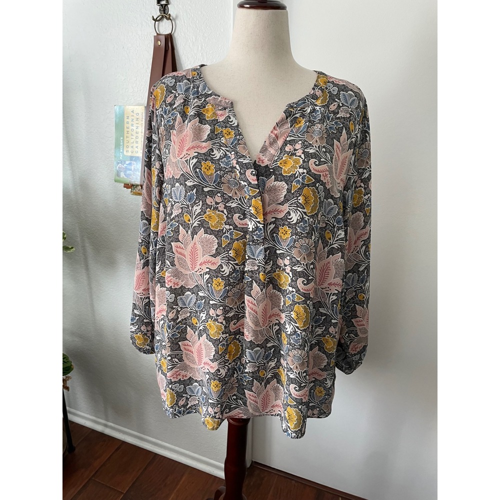 T Tahari Woman 2X Blouse Floral Boho Split Neck 3/4 Sleeve High Low Length Tunic